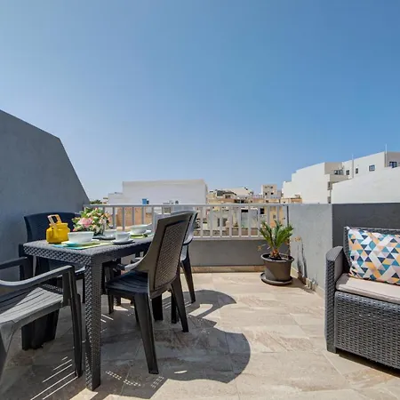 아파트 Few Minutes From Valletta Modern 2-bd Roof Top Marsa