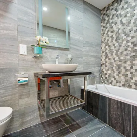 아파트 Few Minutes From Valletta Modern 2-bd Roof Top Marsa