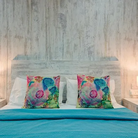 Few Minutes From Valletta Modern 2-bd Roof Top * Marsa